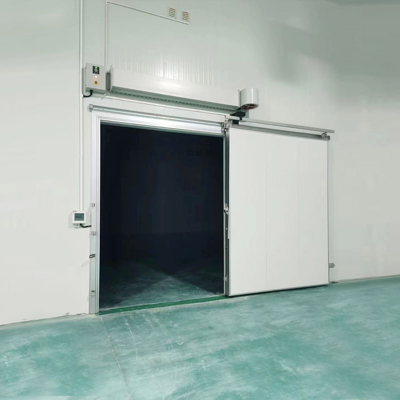 Manual sliding door